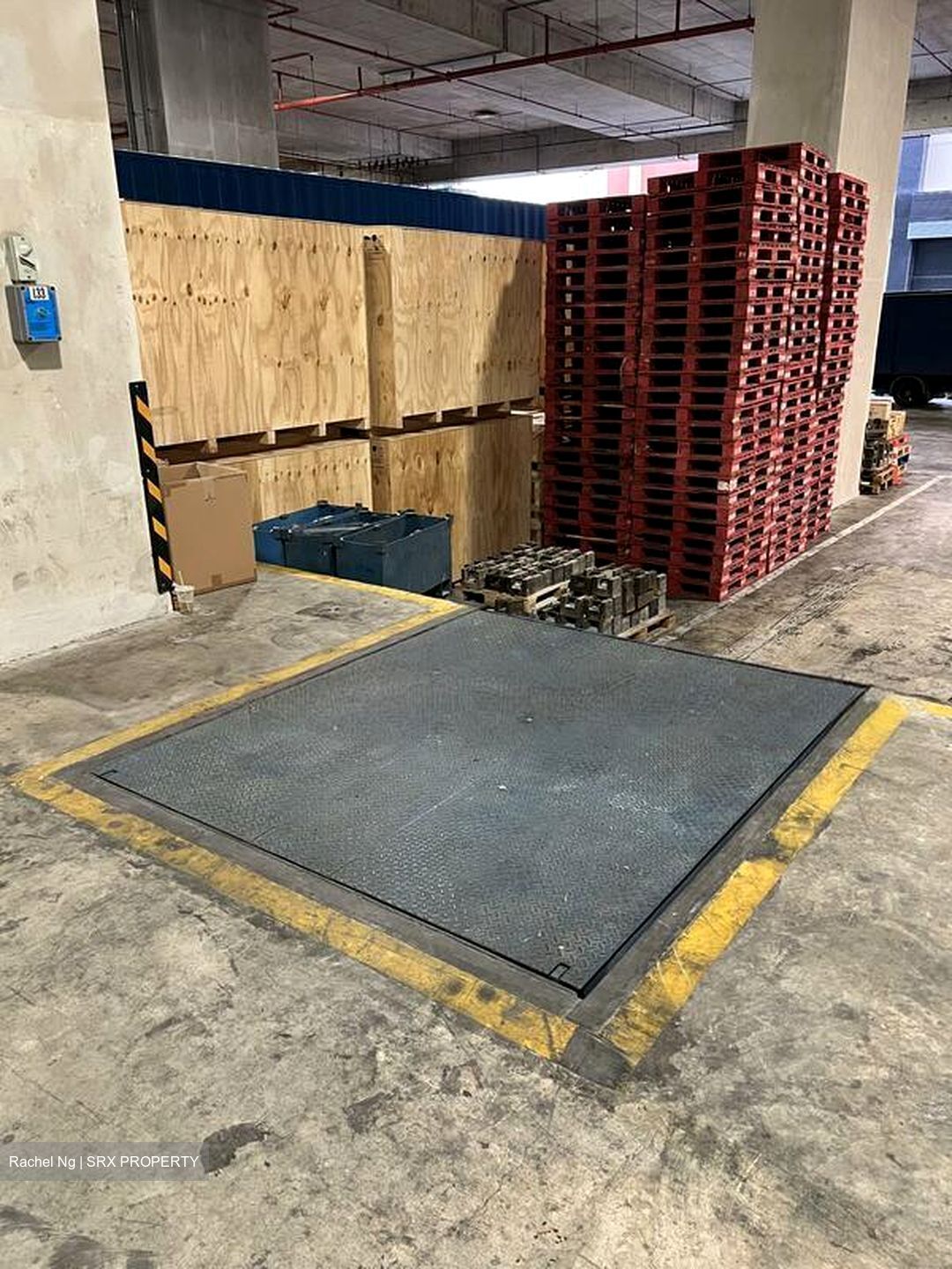 Imm Building (D22), Warehouse #565737111